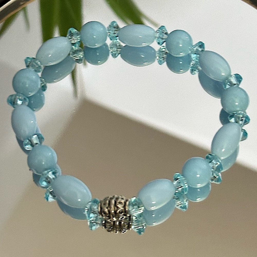 Handcrafted Bracelet with Blue Beads & Silvertone Spacer Stretch bracelet
